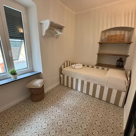 Hh La Piazzetta * Moneglia