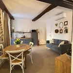 Hh La Piazzetta *