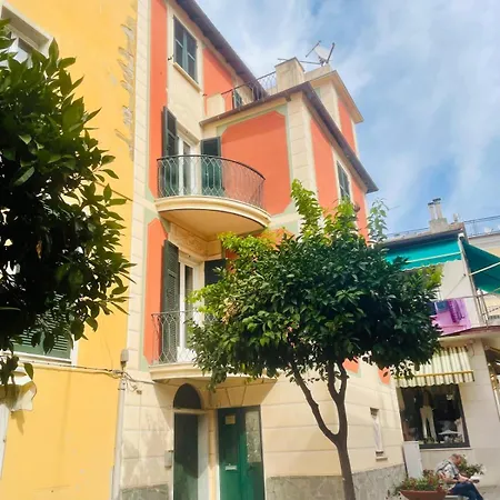 Hh La Piazzetta Apartment