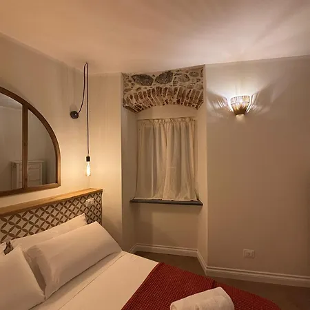 Hh La Piazzetta *