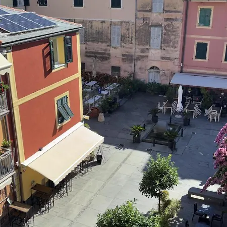 Hh La Piazzetta *
